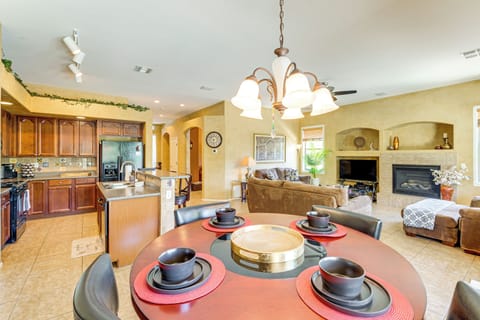 House (3 Bedrooms) | Interior