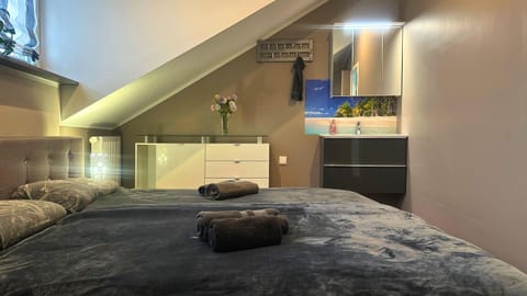 Apartment | 1 bedroom, iron/ironing board