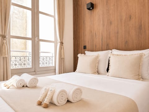 Standard Apartment, Courtyard View | View from room