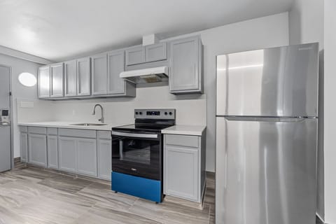 Family Suite, Multiple Beds, Non Smoking | Private kitchen | Full-size fridge, microwave, coffee grinder, paper towels