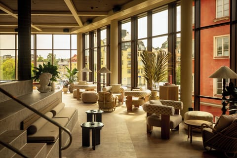 Sauna, steam room, deep-tissue massages, Swedish massages