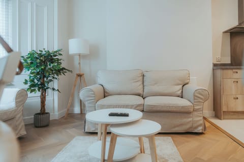 Apartment | Living area | 37-inch Smart TV with digital channels, Netflix, streaming services