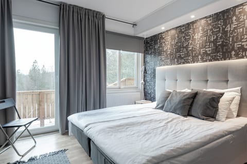 Double Room | Individually decorated, individually furnished, desk, laptop workspace