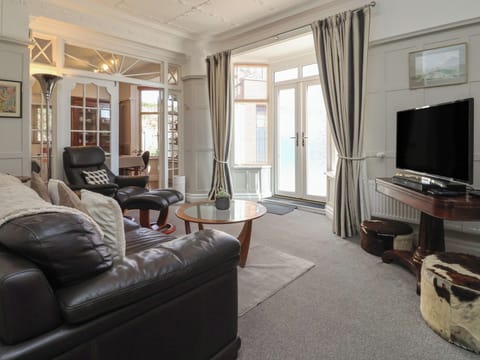 Cottage | Living area