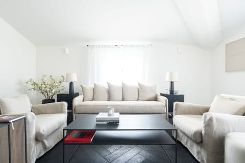 Comfort Room | Living area | Heated floors