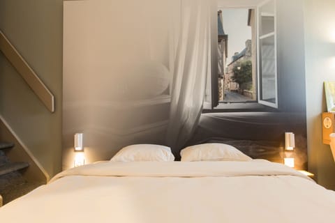 Quadruple Room, Non Smoking | Premium bedding, desk, soundproofing, free WiFi