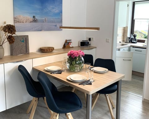 Apartment | Dining