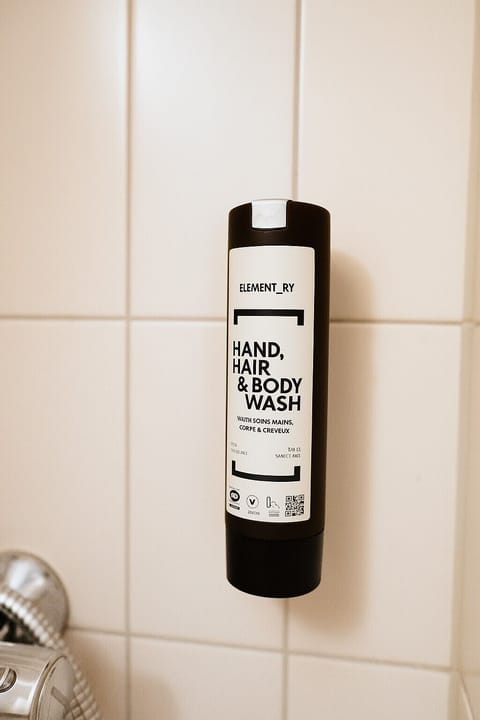 Towels, toilet paper