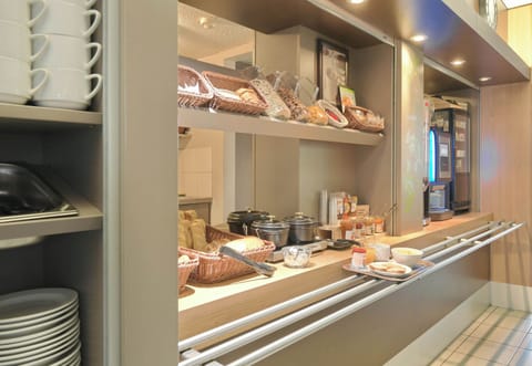 Daily buffet breakfast for a fee