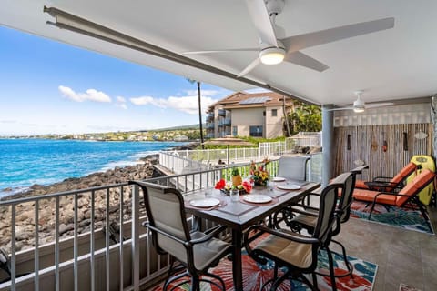 Condo, Multiple Beds, Lanai, Ocean View (Alii Villas 131) | Outdoor dining