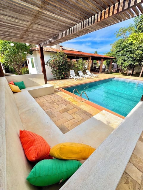 2 outdoor pools