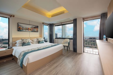 Superior Double Room | Premium bedding, soundproofing, free WiFi, bed sheets