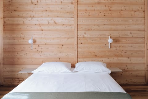 Standard Room | Free WiFi, bed sheets