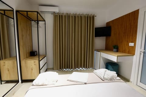 Comfort Double Room, Balcony, City View | Desk, soundproofing, free WiFi
