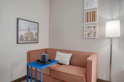 One king study sofabed non smoking | Living area | 32-inch LCD TV with digital channels, TV