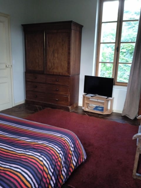 Classic Double Room, 1 Bedroom, Garden View | Desk, free WiFi