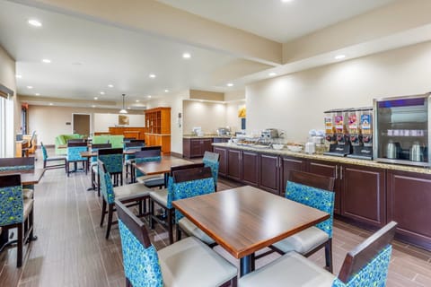 Free daily full breakfast