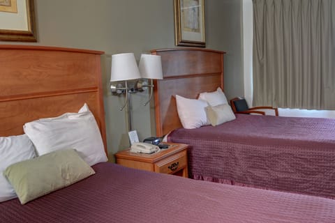 Superior Double Room, Multiple Beds | Free WiFi, bed sheets