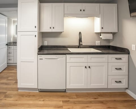 Family Cottage, Park View | Private kitchen