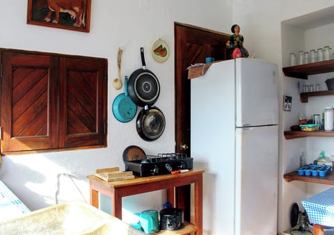 Basic Double Room, Balcony, Sea View | Shared kitchen facilities