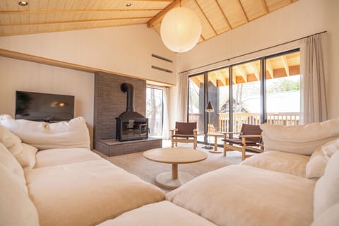Chalet, 4 Bedrooms | Free WiFi