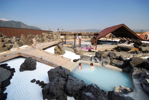 Sauna, hot tub, steam room, hot springs