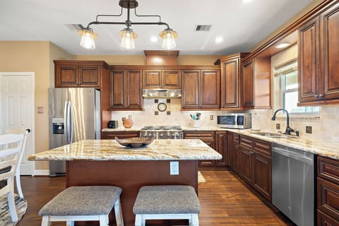 House (4 Bedrooms) | Property amenity