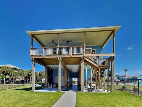 House (3 Bedrooms) | Property amenity