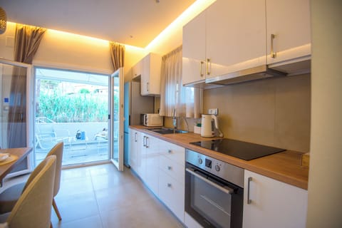 Suite, Partial Ocean View | Private kitchen | Espresso maker, electric kettle