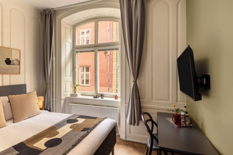Standard Room | Free WiFi, bed sheets