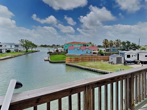 House (3 Bedrooms) | Property amenity