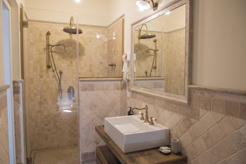 Comfort Studio Suite | Interior