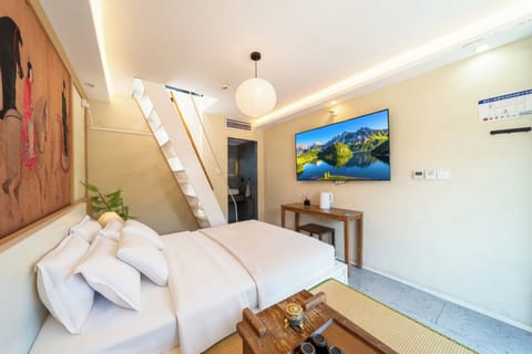 Comfort Double or Twin Room | Hypo-allergenic bedding available, blackout drapes, WiFi (free)