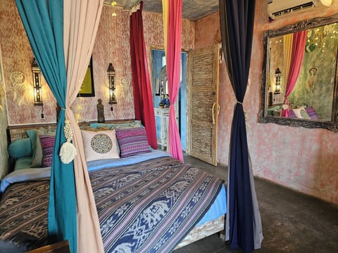 Individually decorated, individually furnished, bed sheets