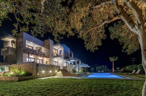 House, Smoking | 5 bedrooms, soundproofing