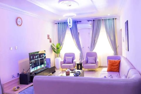 Family Apartment, Balcony, City View | Living area