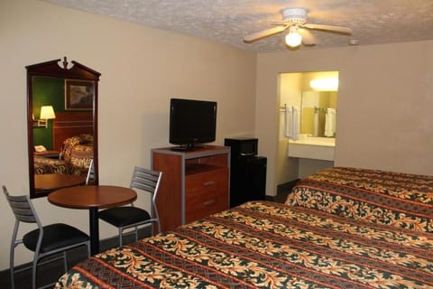 Desk, blackout drapes, soundproofing, free WiFi