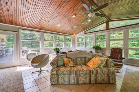House (5 Bedrooms) | Interior