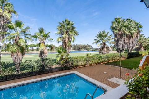 Apartment | Pool | Outdoor pool