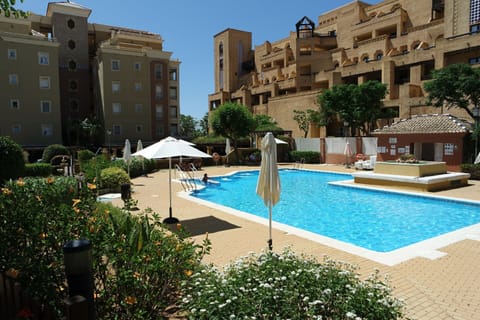 Apartment | Pool | Outdoor pool