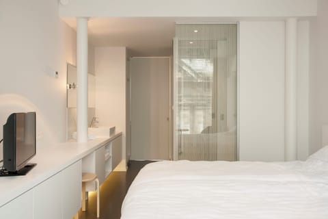 Deluxe Double Room | Desk, soundproofing, free WiFi