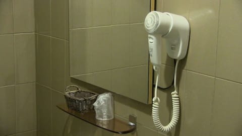 Family Room, 2 Bedrooms, Connecting Rooms | Bathroom | Shower, free toiletries, hair dryer, slippers