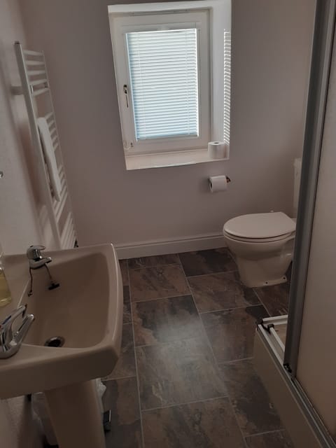 Standard Double Room, Shared Bathroom | Bathroom | Towels