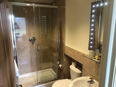 Double Room, Ensuite (Mountain View) | Bathroom