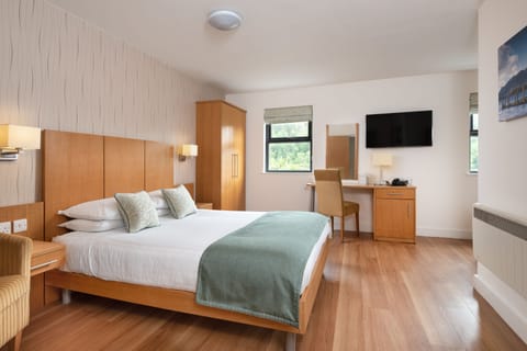 Family Room | In-room safe, individually decorated, individually furnished, desk