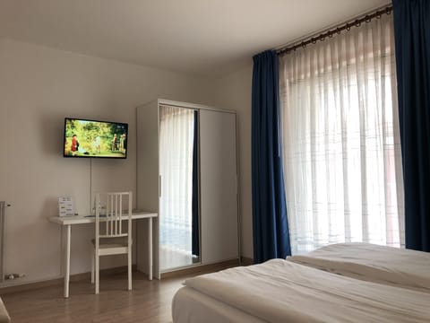 Deluxe Double Room | Premium bedding, down comforters, in-room safe, desk