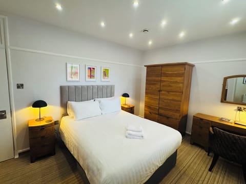 Standard Double Room | Desk, iron/ironing board, free WiFi, bed sheets