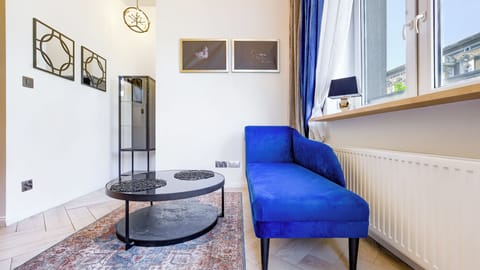 Studio (6) | Living area