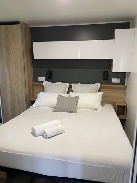 Quadruple Room, Park View