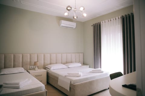 Standard Triple Room | Premium bedding, WiFi (free), bed sheets